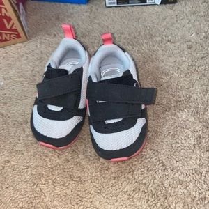 Puma Sneakers Size 4C